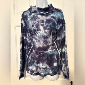 True Craft long sleeve top